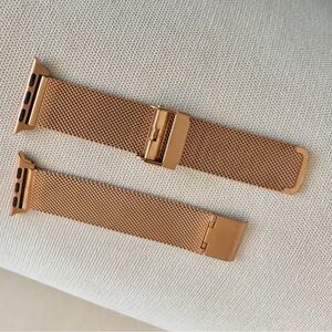 Rose Gold Mesh Apple Watch Band